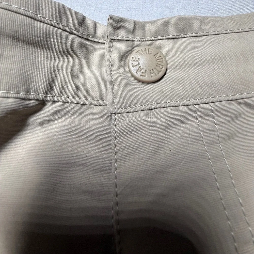 The North Face Cargo Hiking Shorts Mens 36 Tan Khaki Nylon Outdoor Travel